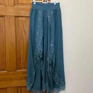 Flowy pants